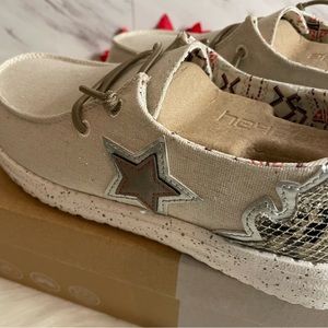 *Brand New* Hey Dude Wendy Western